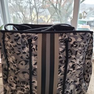Parker & Hyde Large Neoprene Black/Grey Leopard/Camouflage Tote
